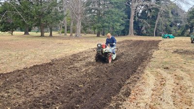 理窓公園内に農場「理窓ファーム 応援隊agri」を開園しました